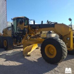 MOTONIVELADORA 16M AÑO 2010 PRECIO S/. 255,300.00 Soles