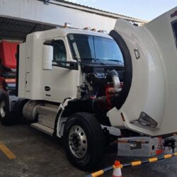 Remolcador Kenworth T880 Año 2022 Precio S/. 260,000.00 Soles